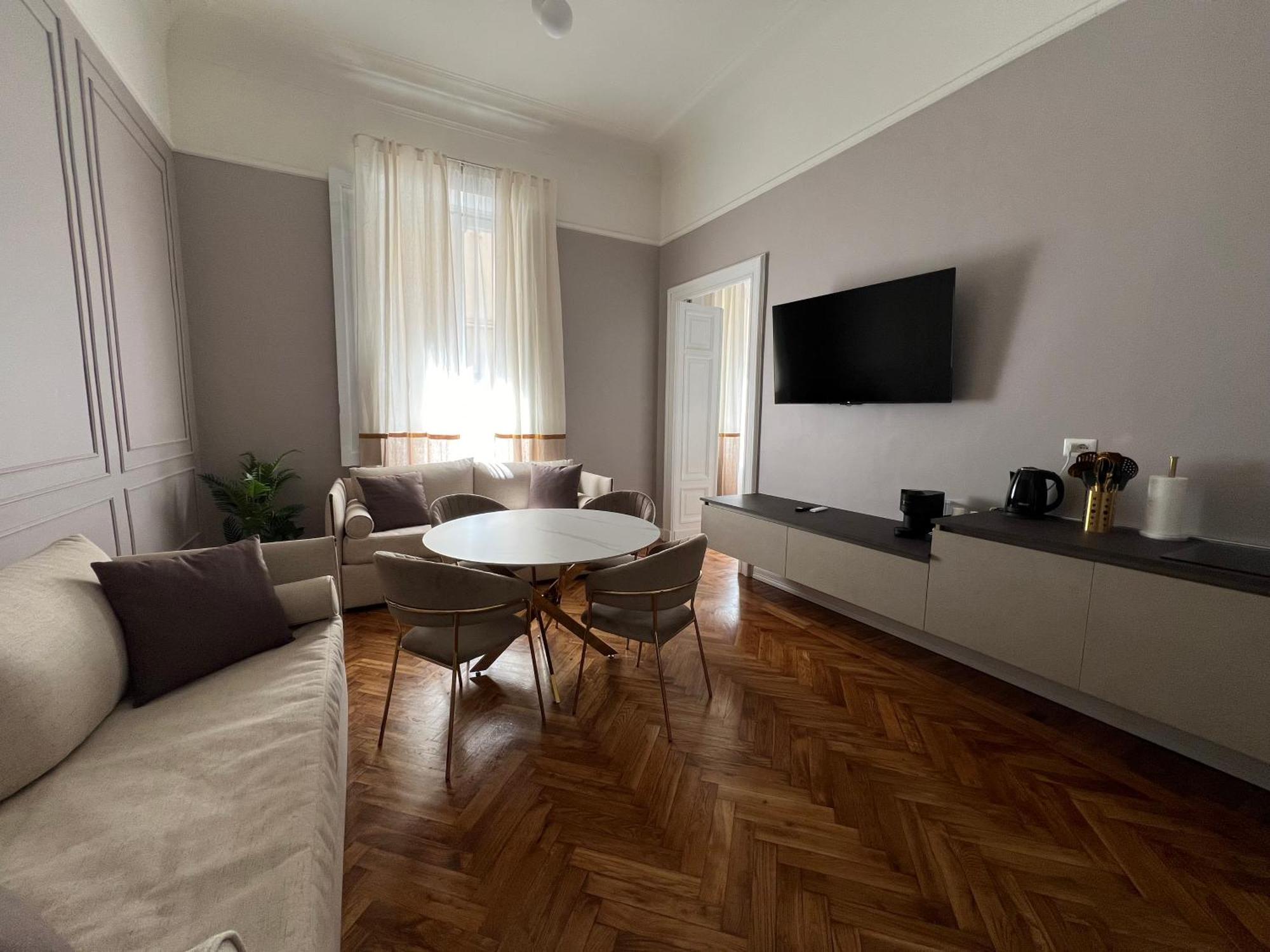 Turin Central Cavour 외부 사진